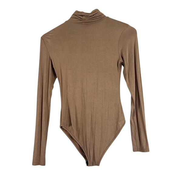 NWT Pretty Little Thing Turtleneck Bodysuit Womens 10 Camel Brown Neutral Basic - Picture 6 of 7